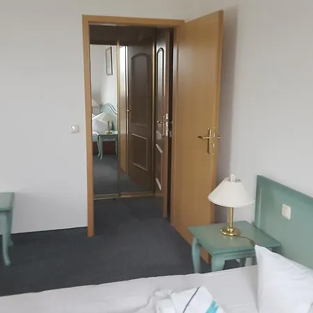 Ziegenkrug Schwerin 3*